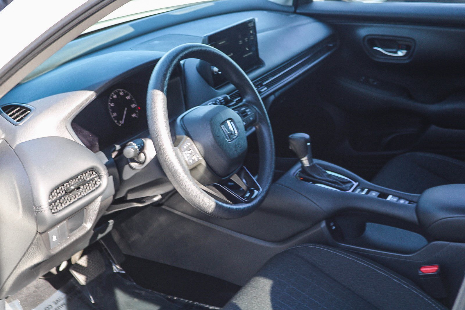 2026 Honda HR-V LX - Photo 18
