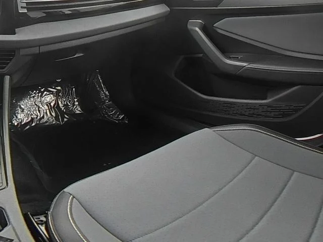 New 2026 Gray Volkswagen 1.5T SE image 38