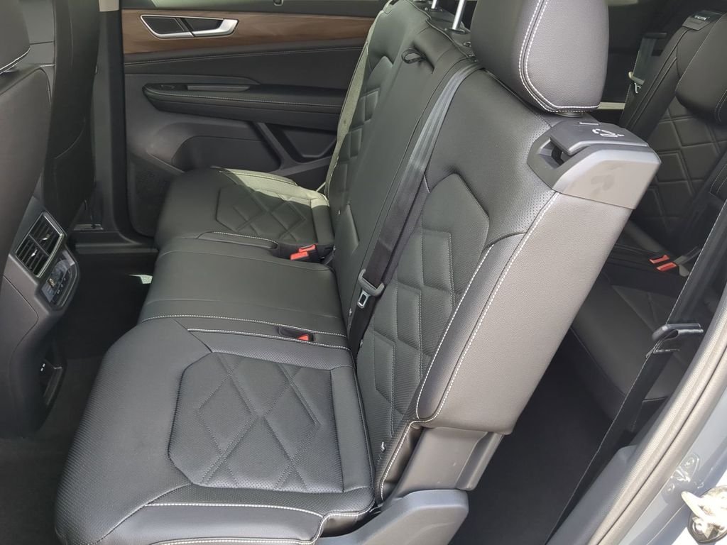 New 2026 Gray Volkswagen SE w/Technology image 18