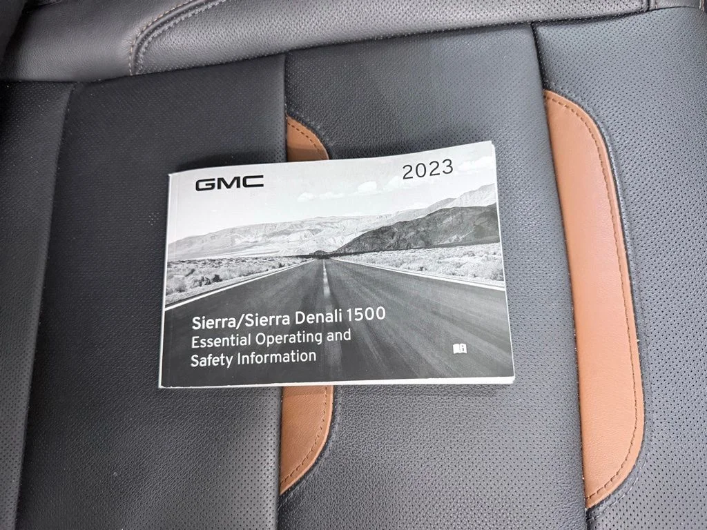 Used 2023 White GMC AT4 image 52