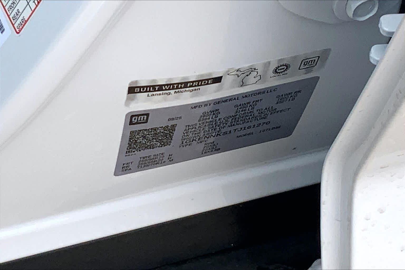 Used 2026 Summit White GMC AWD Elevation image 37
