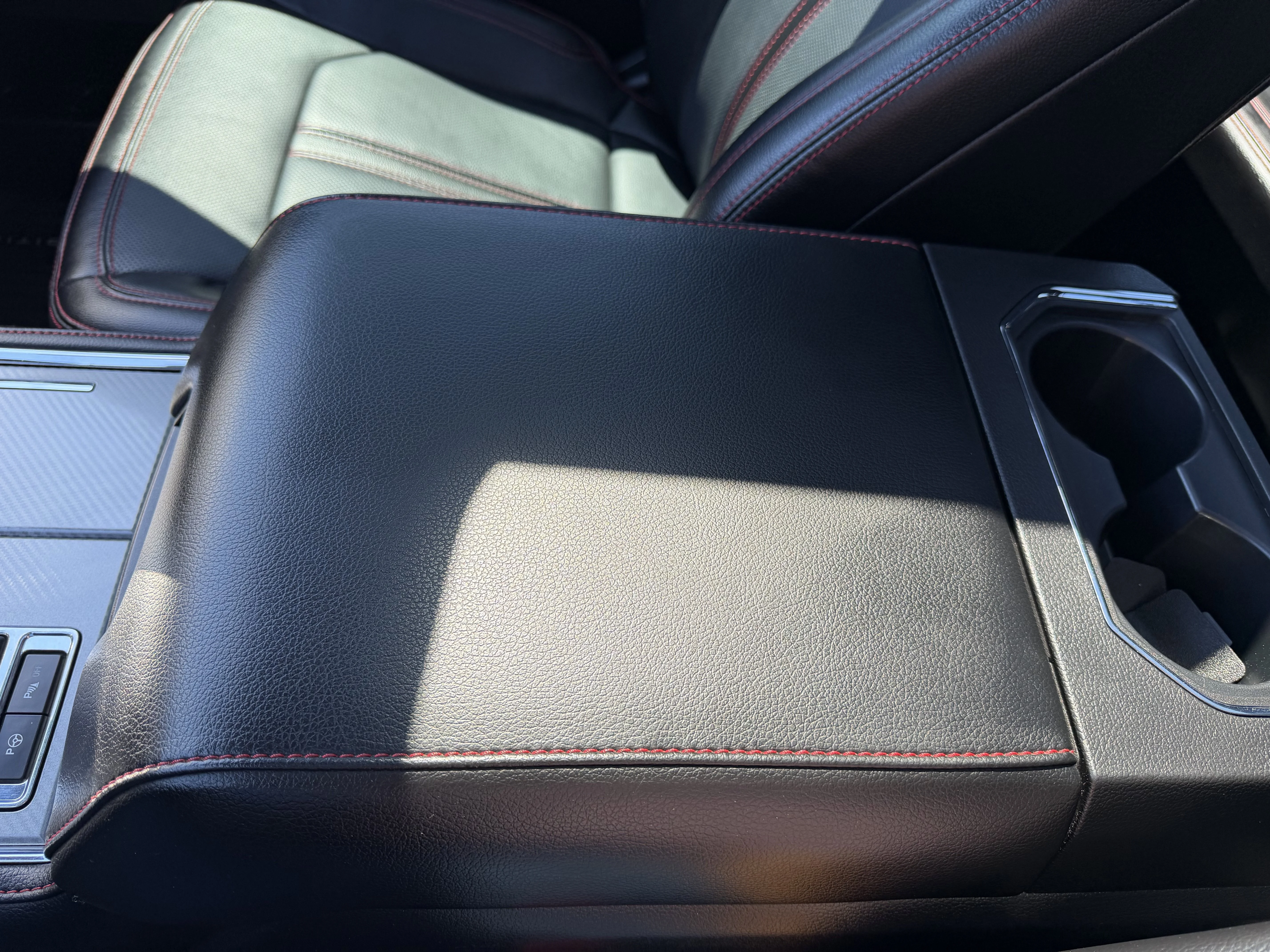 Used 2021 White Ford Limited image 25