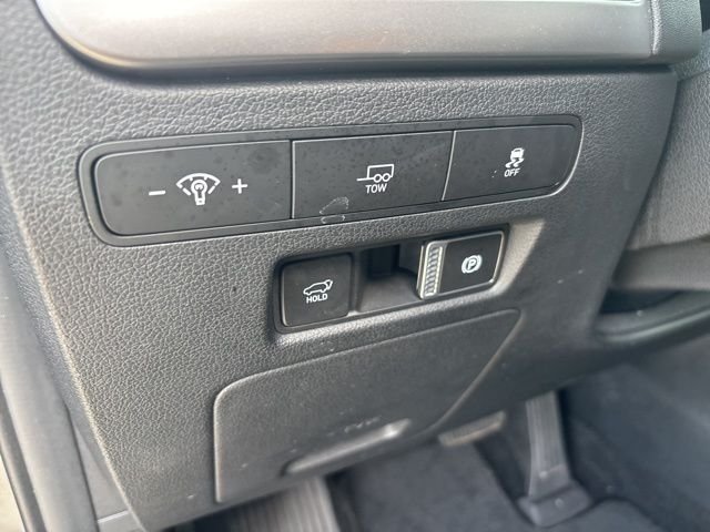 Certified Used 2023 Steel Graphite Hyundai XRT image 17