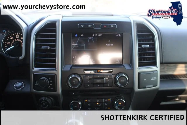 Used 2018 White Ford Lariat image 30