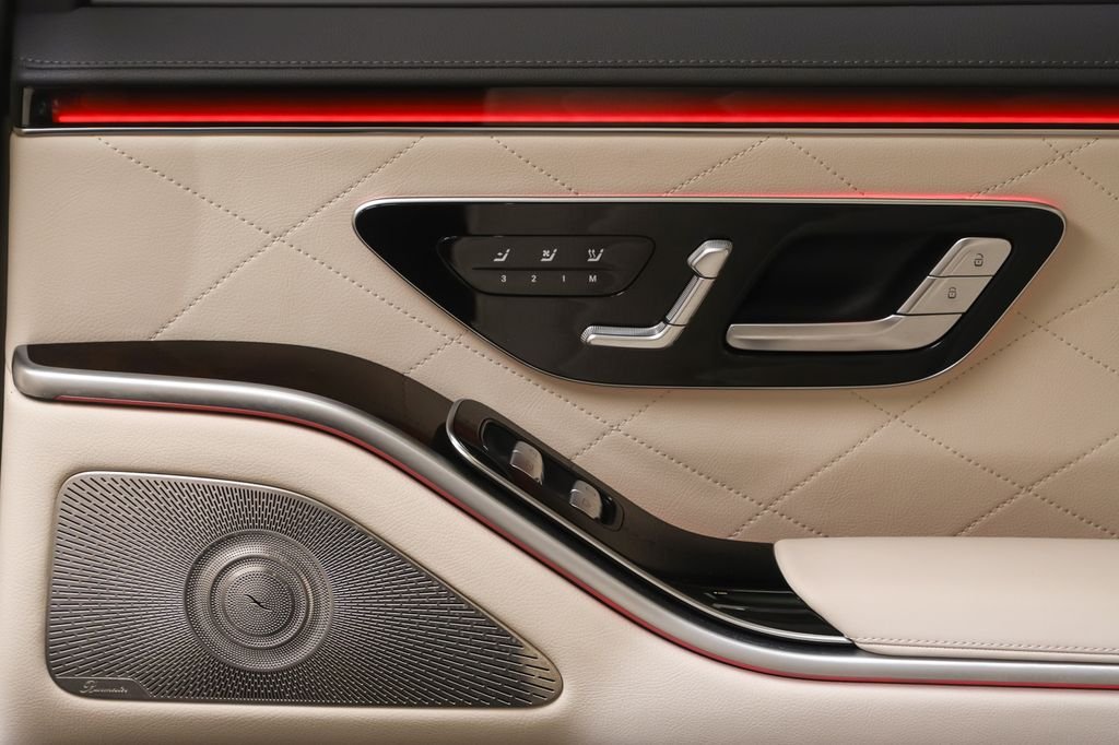 Certified Used 2023  Mercedes-Benz S 580 image 12