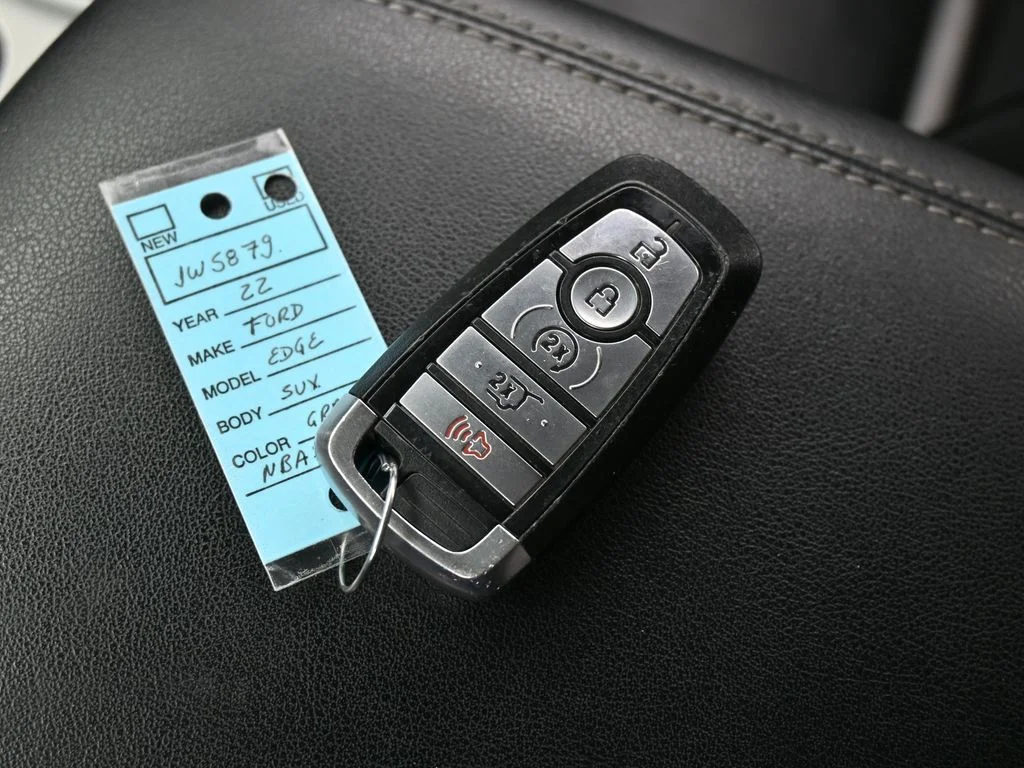 Used 2022 Gray Metallic Ford Titanium image 20