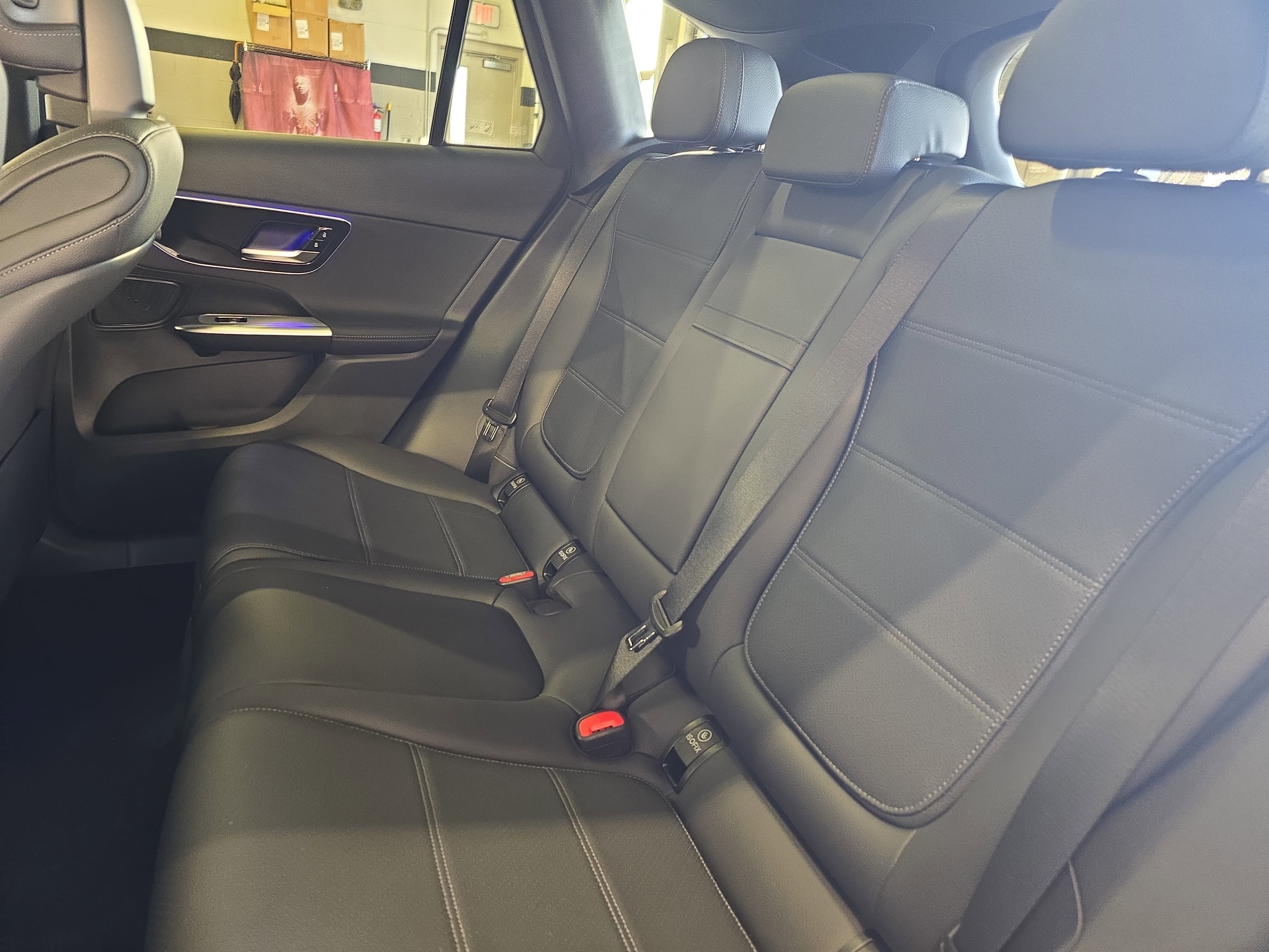 New 2026 Graphite Grey Metallic Mercedes-Benz GLC300 image 14