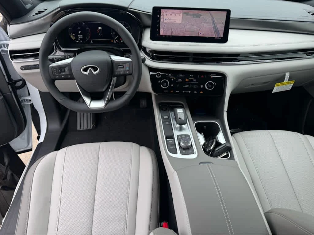 New 2027 RADIANT WHITE INFINITI Luxe AWD image 20
