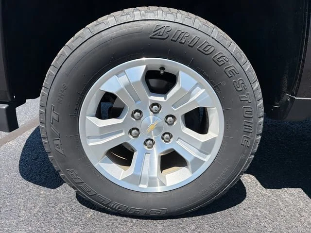 Used 2016 TUNGSTEN METALLIC Chevrolet LT image 11