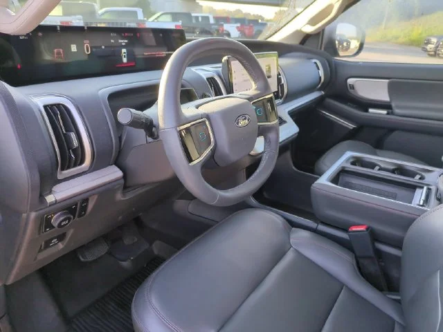 Used 2025 Black Ford Active image 15