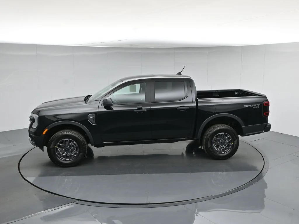New 2026 Black Ford XLT image 40