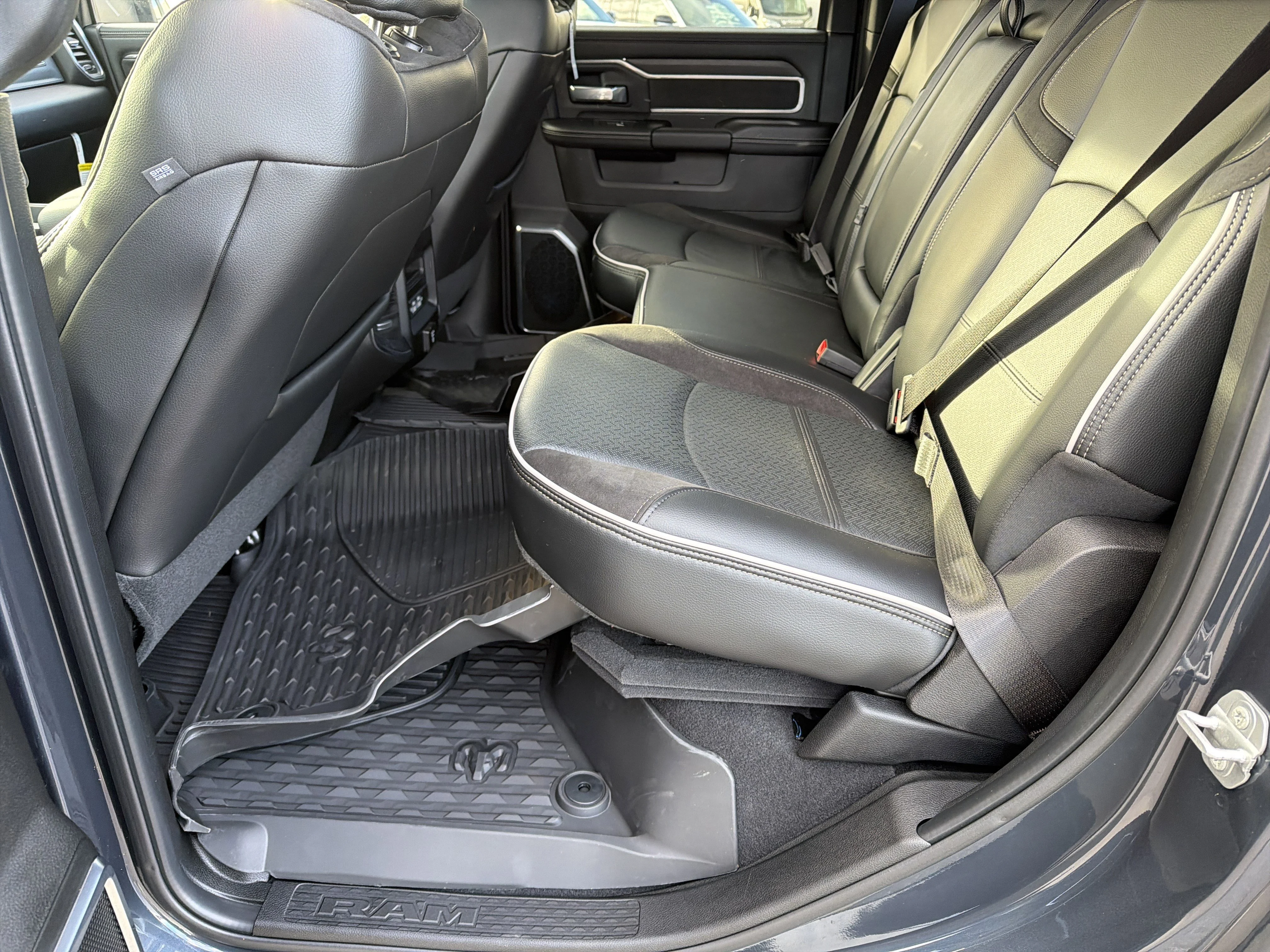 2025 RAM 2500 Laramie - Photo 26