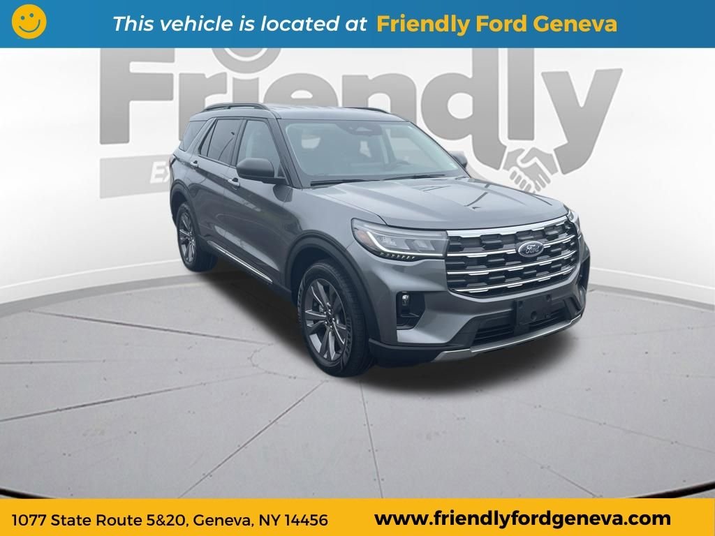 Used 2025 Gray Ford Active image 3