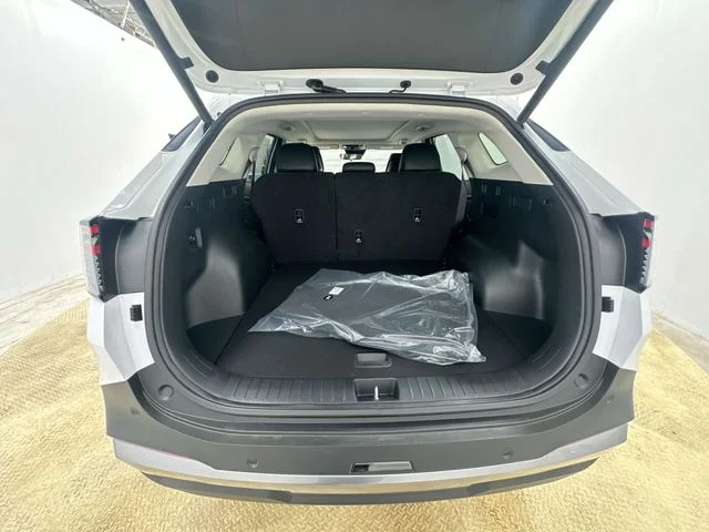 New 2026 White Kia EX image 21