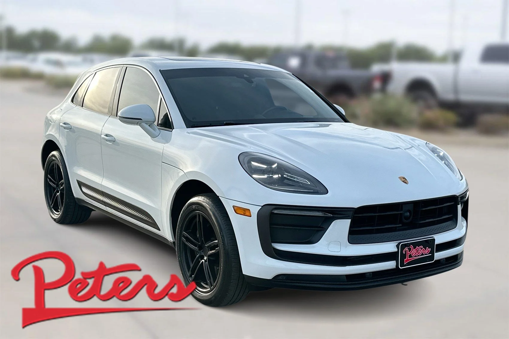 2024 Porsche Macan's photo
