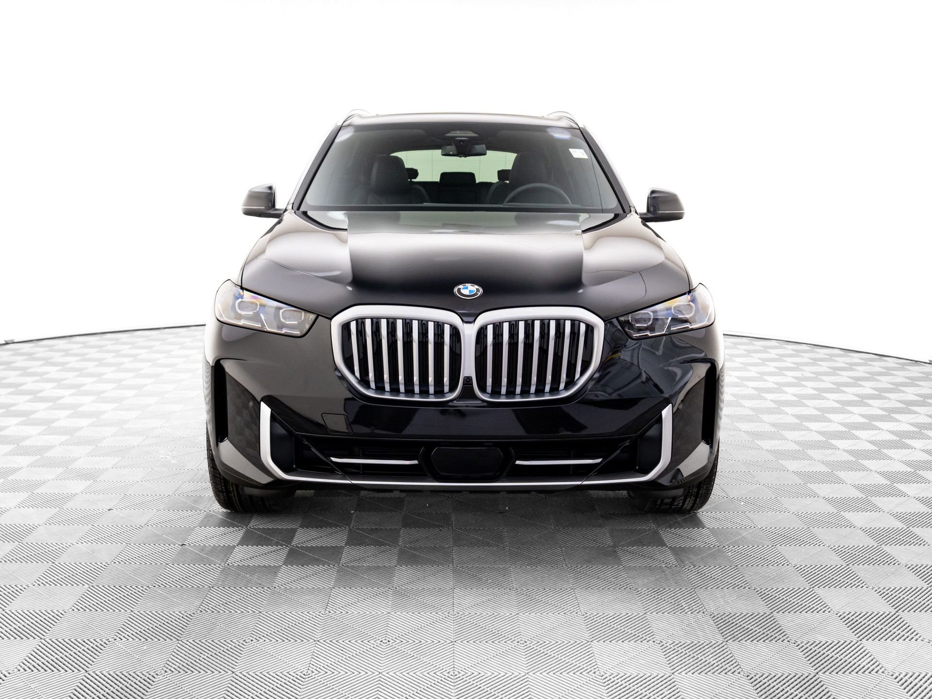 New 2026 Black Sapphire Metallic BMW xDrive40i image 7