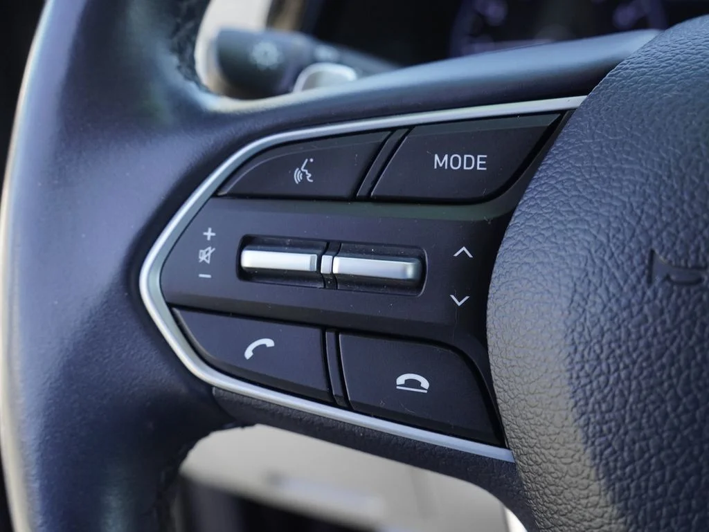 Certified Used 2022 Black Hyundai SEL image 16