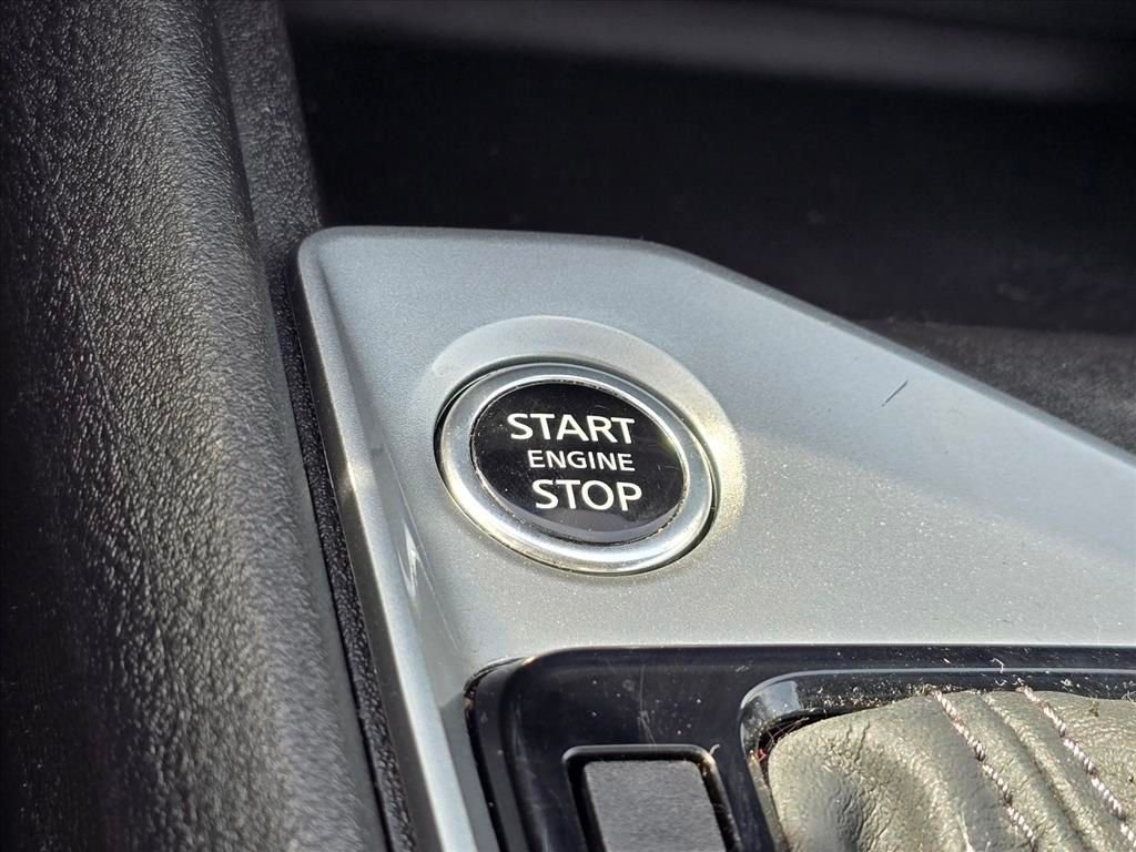 Used 2025 Black Nissan 2.5 SV image 17