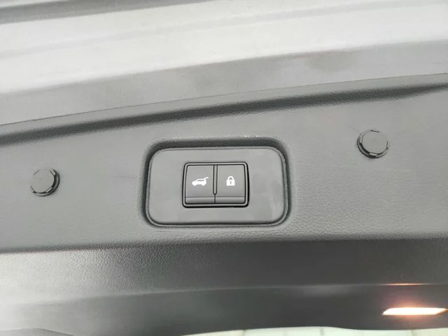 New 2026 Gray Nissan SL image 43