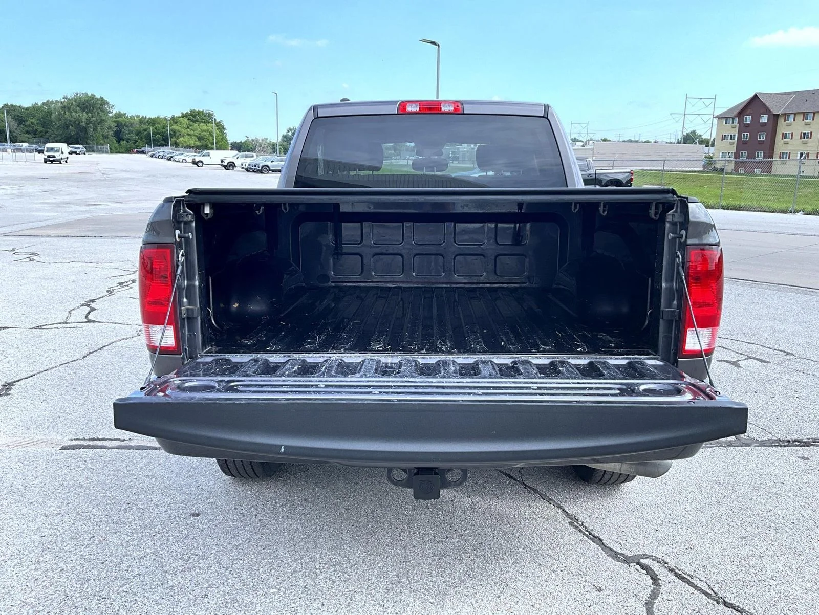 Certified Used 2019 Gray Ram Express image 9