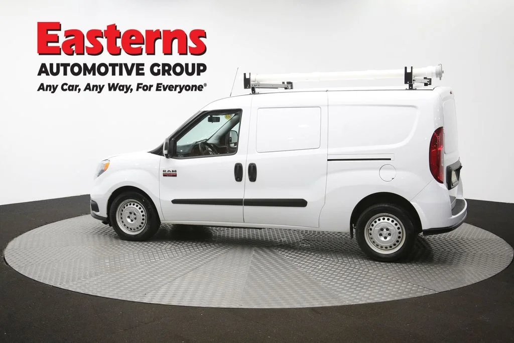 Used 2022 White Ram Base image 61