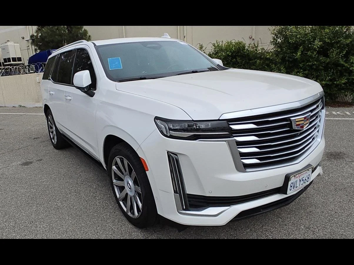 Used 2021 CRYSTAL WHITE TRICOAT Cadillac Premium Luxury Platinum image 3