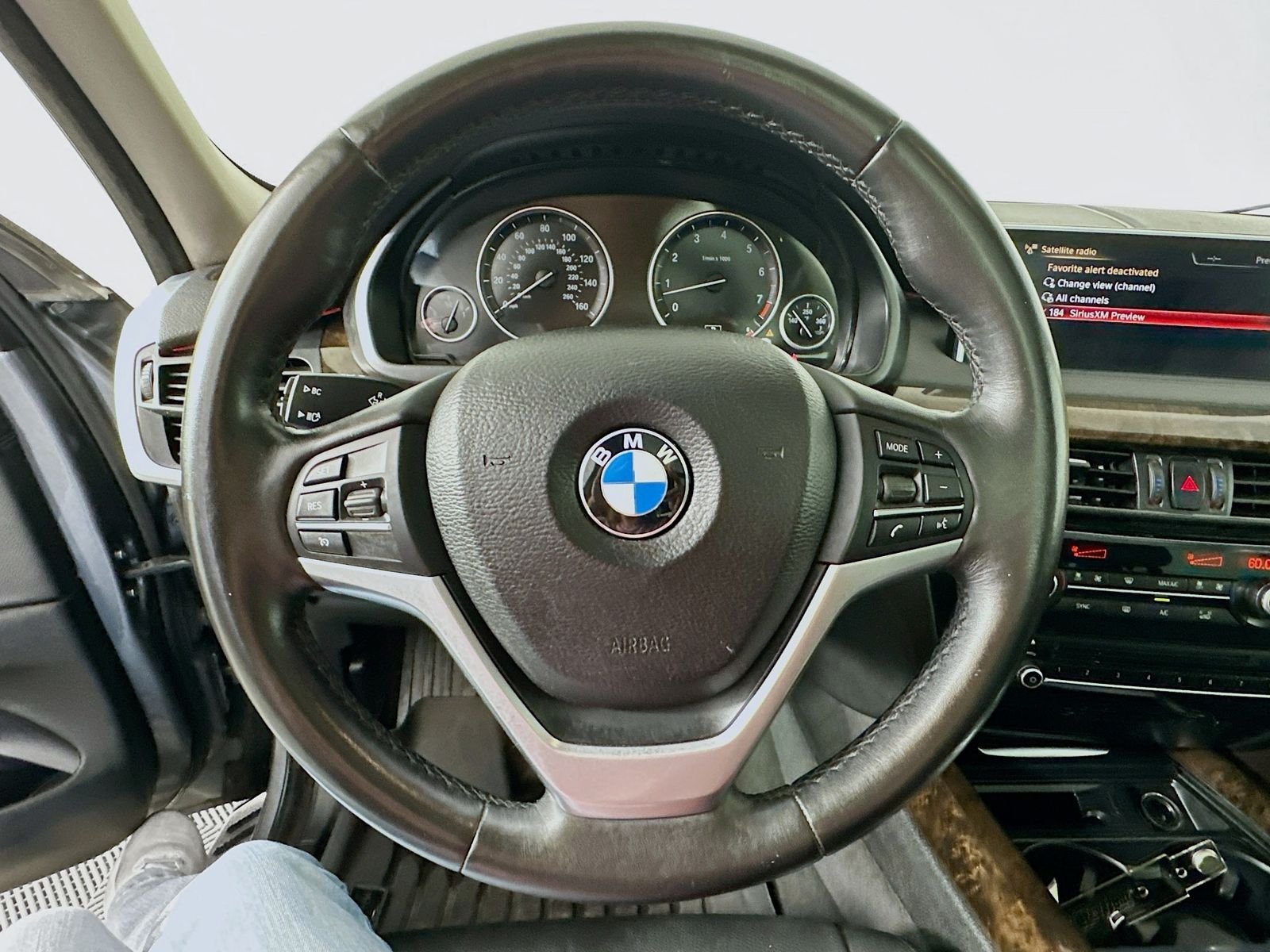 Used 2016 Space Gray Metallic BMW xDrive35i image 11