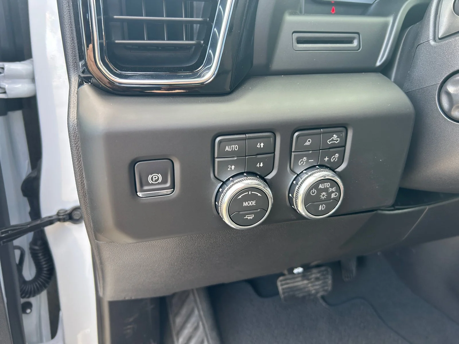 New 2026 Glacier White Tricoat GMC Denali image 16