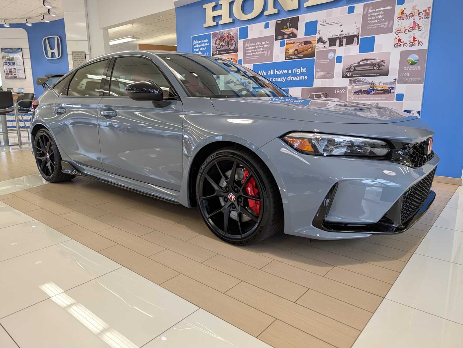 2025 Honda Civic Hatchback Type-R - Photo 5