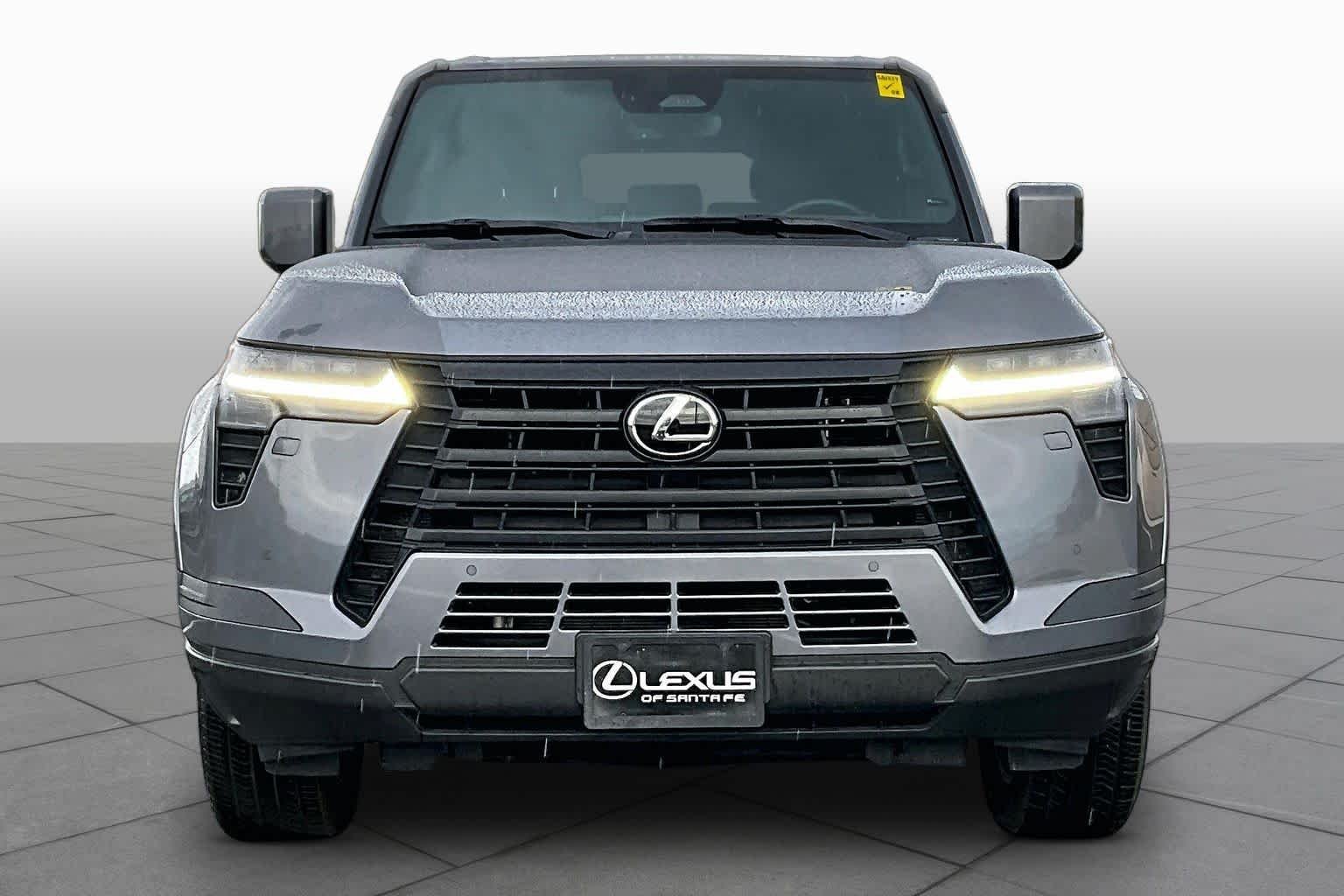 Used 2025 Nebula Gray Pearl Lexus Premium image 4