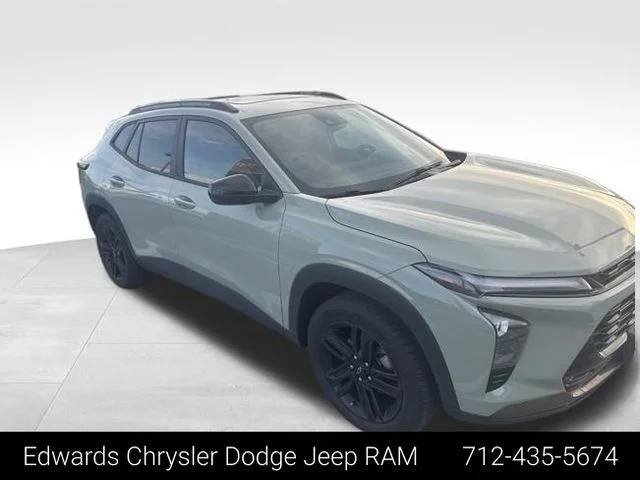 Used 2024 Green Chevrolet ACTIV image 5