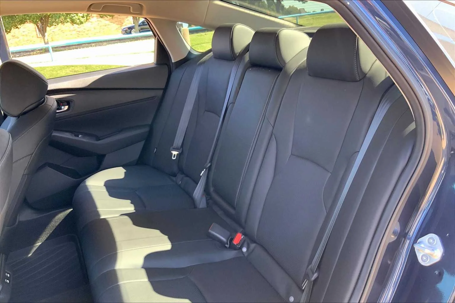 Used 2023 Canyon River Blue Metallic Honda EX-L image 19