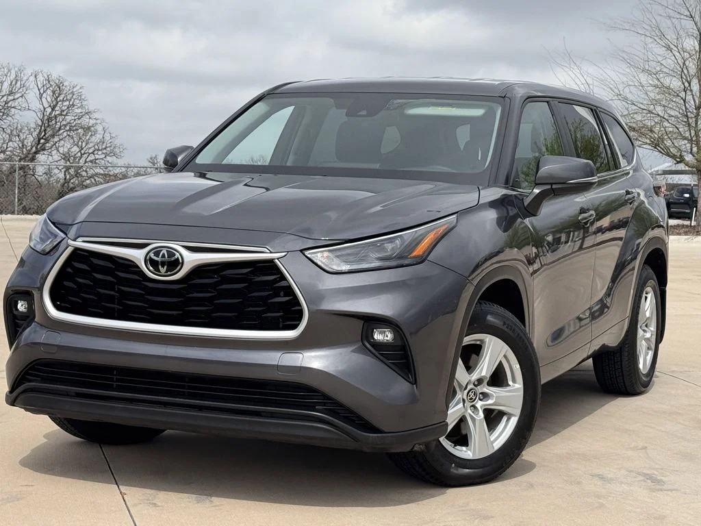 Used 2024 Gray Toyota LE image 2