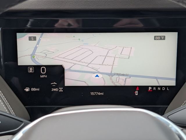 Used 2026  GMC Elevation image 25