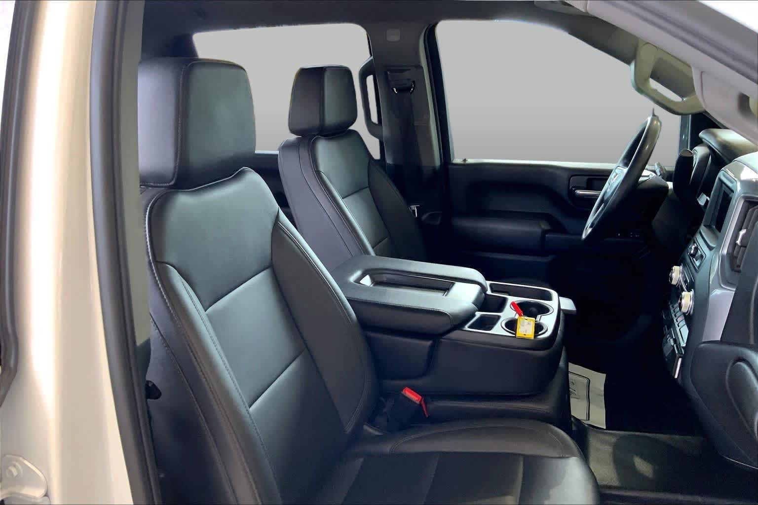 Used 2024 Summit White GMC Pro image 9