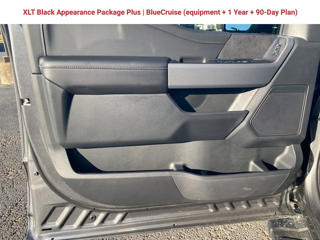 New 2026 Carbonized Gray Metallic Ford XLT image 11