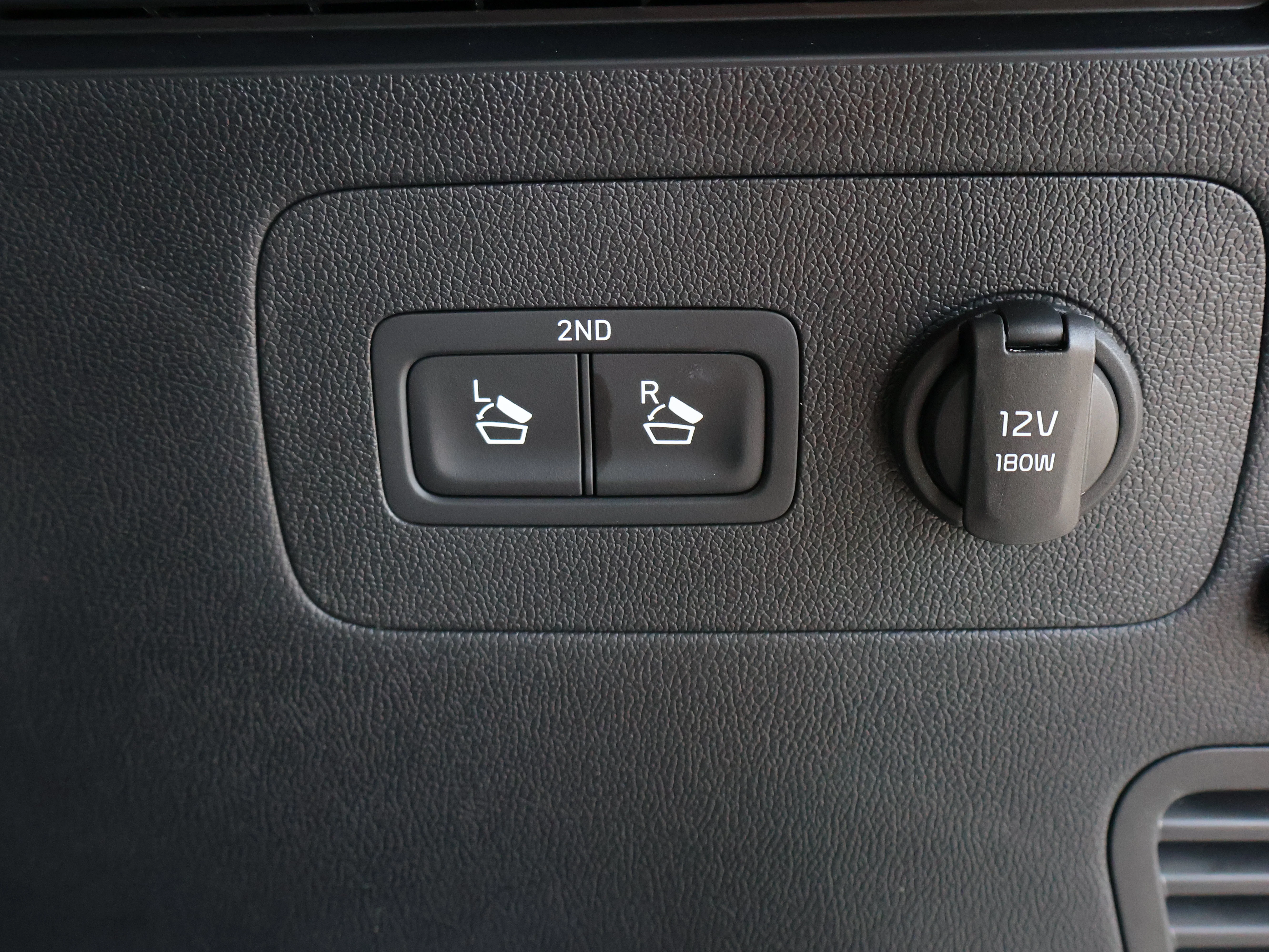 Used 2023 Aurora Black Kia SX Prestige image 18