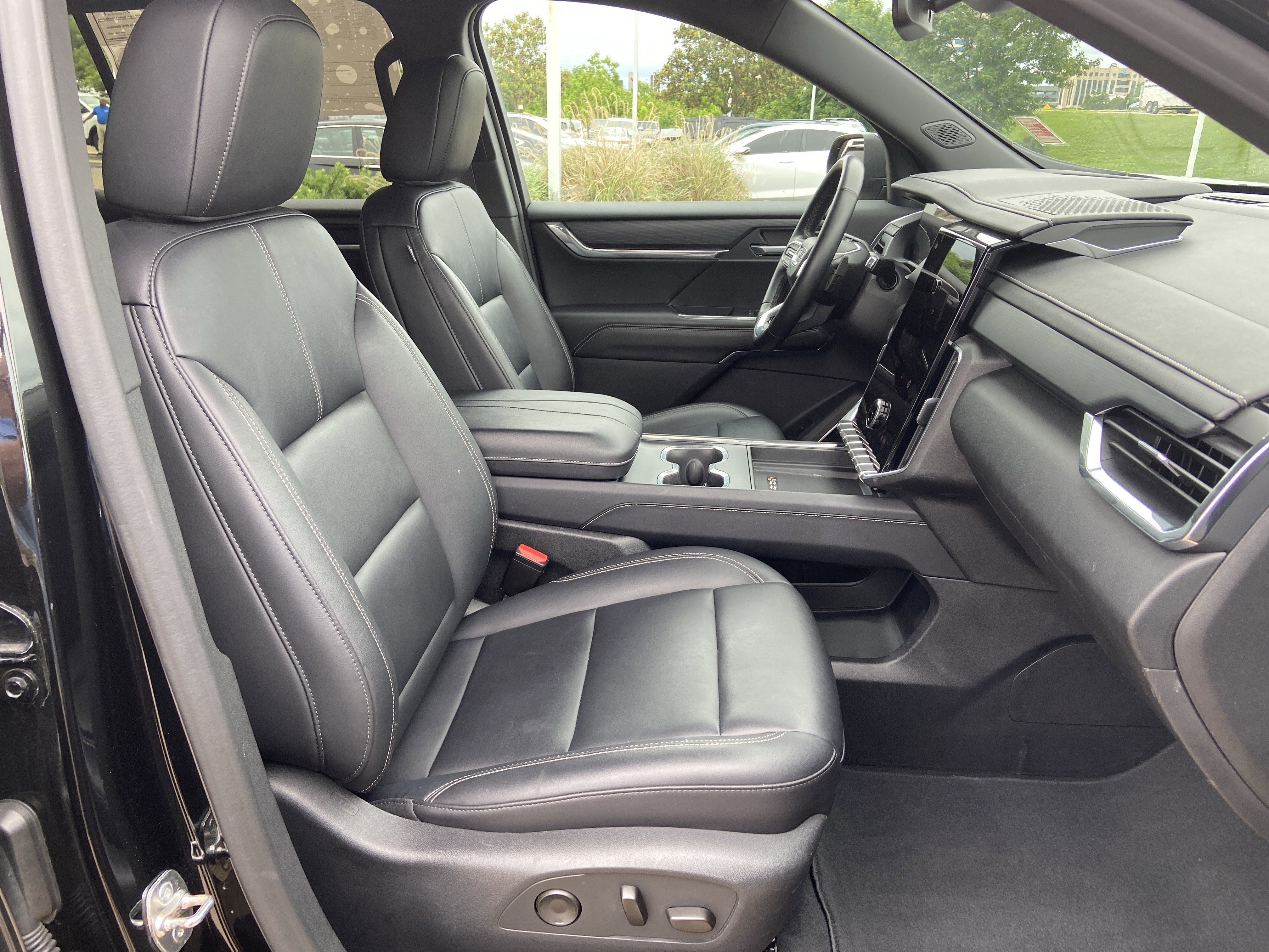 2024 GMC Acadia Elevation - Photo 16