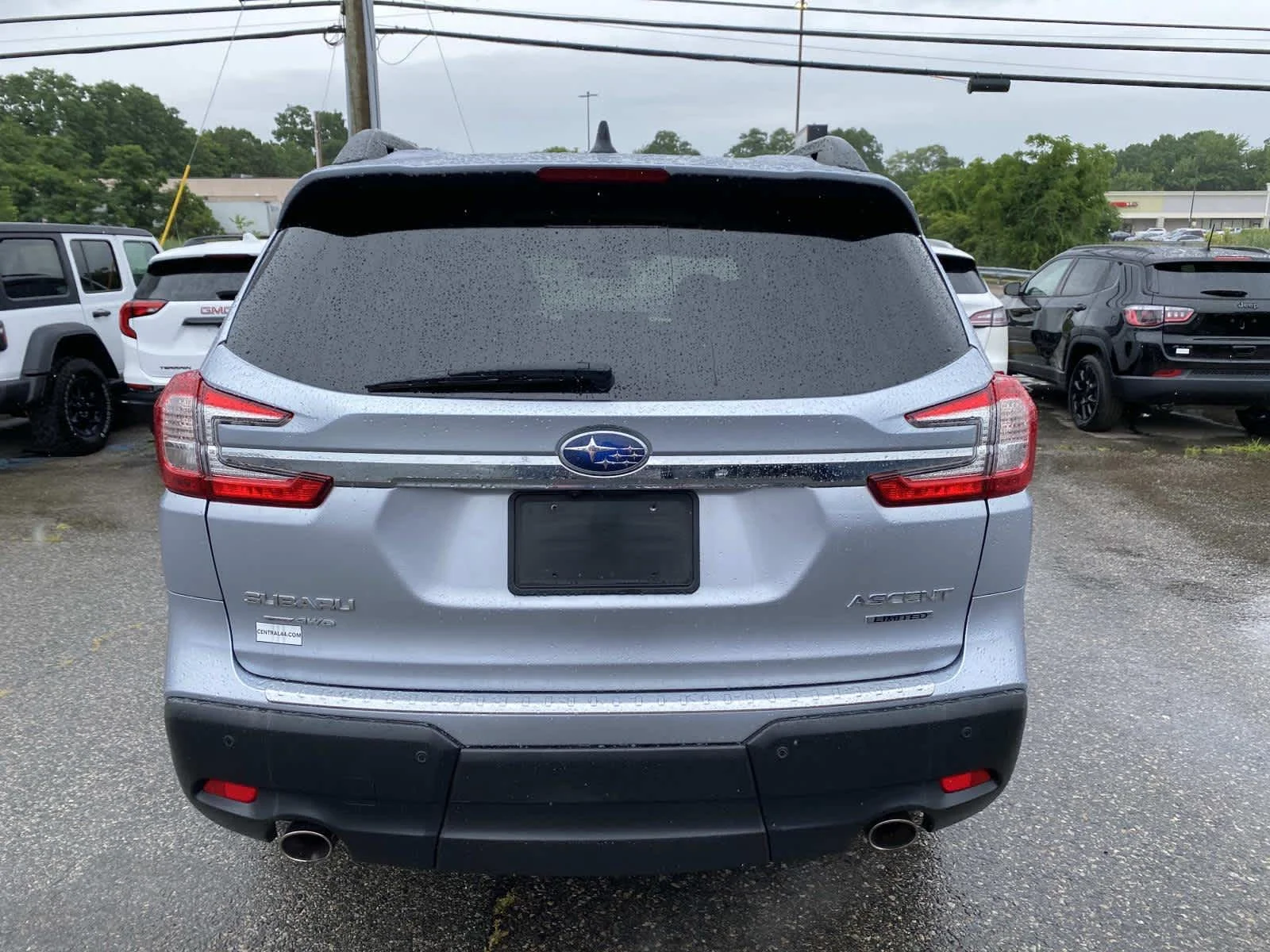 Certified Used 2023 Ice Silver Metallic Subaru Limited image 4