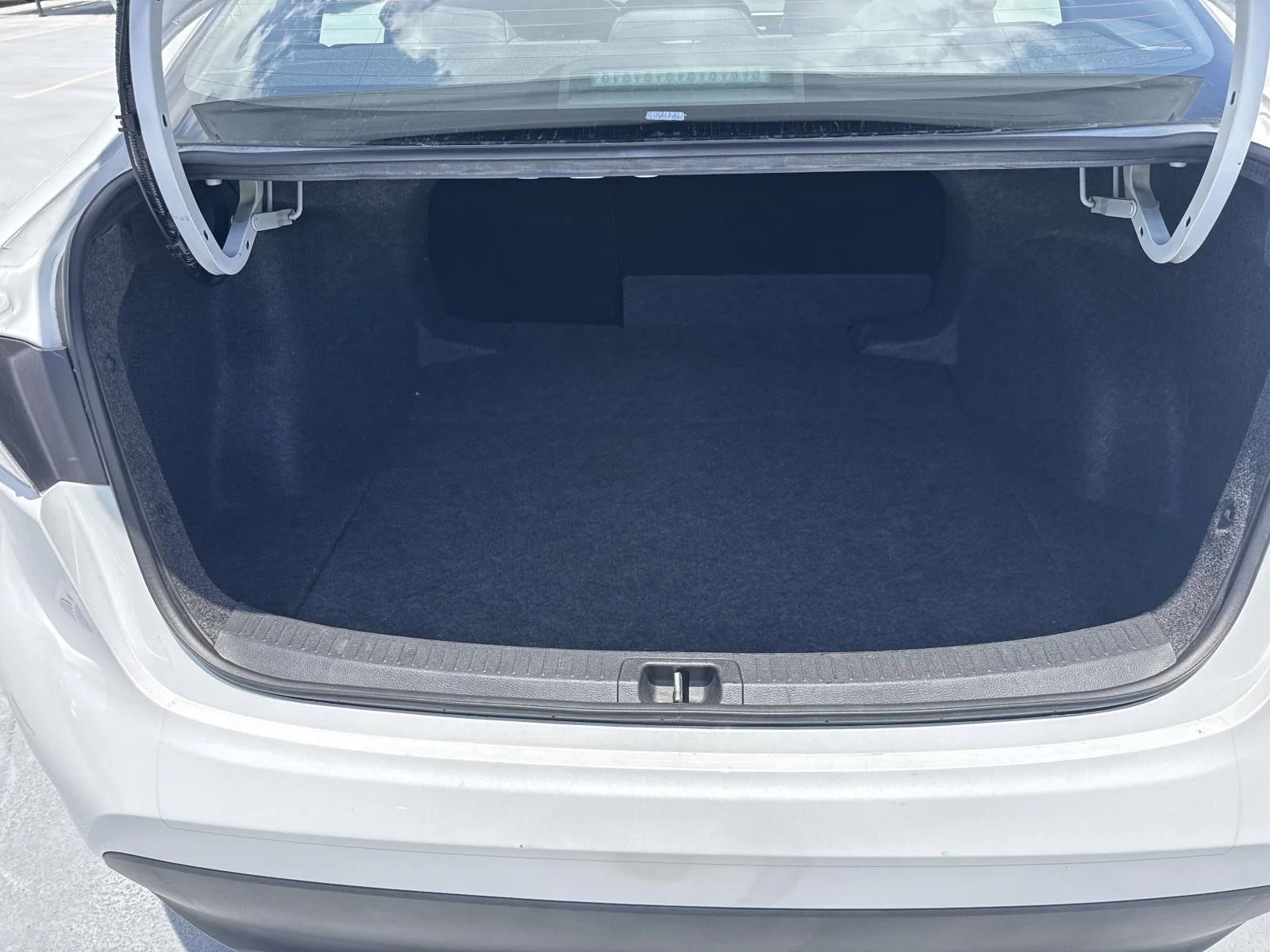 Used 2025 Wind Chill Pearl Toyota LE image 6