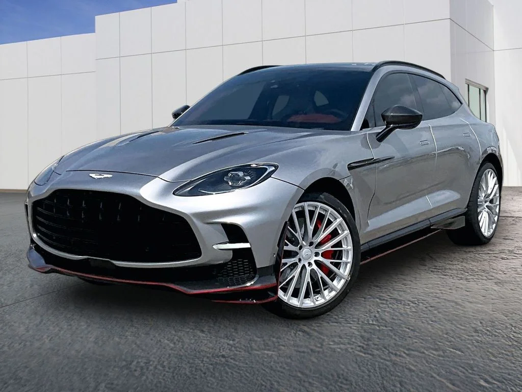 2023 Aston Martin DBX 4.0 V8 707 AWD's photo