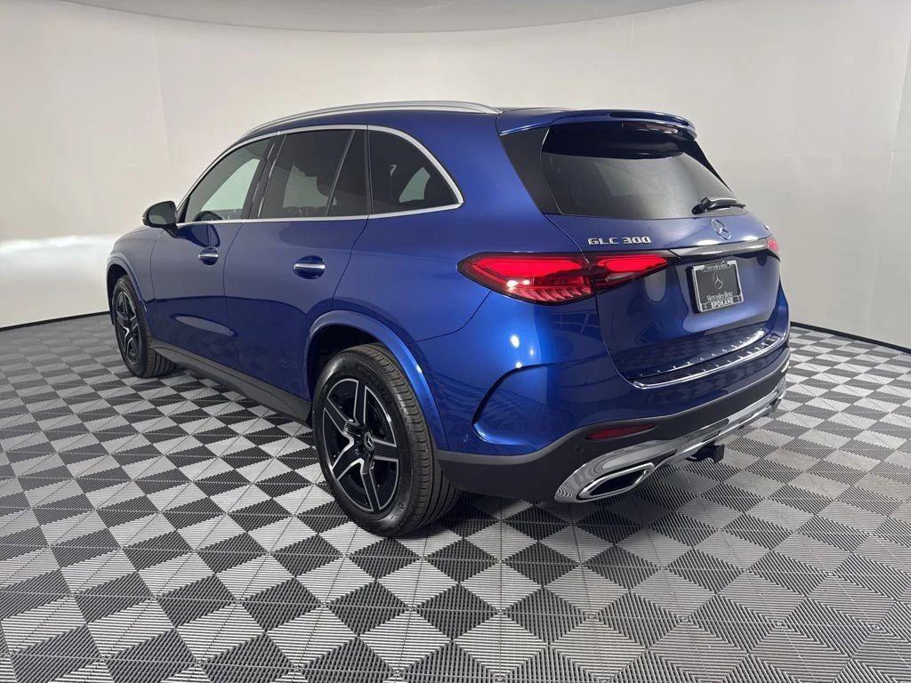 New 2026 Blue Mercedes-Benz GLC 300 image 4