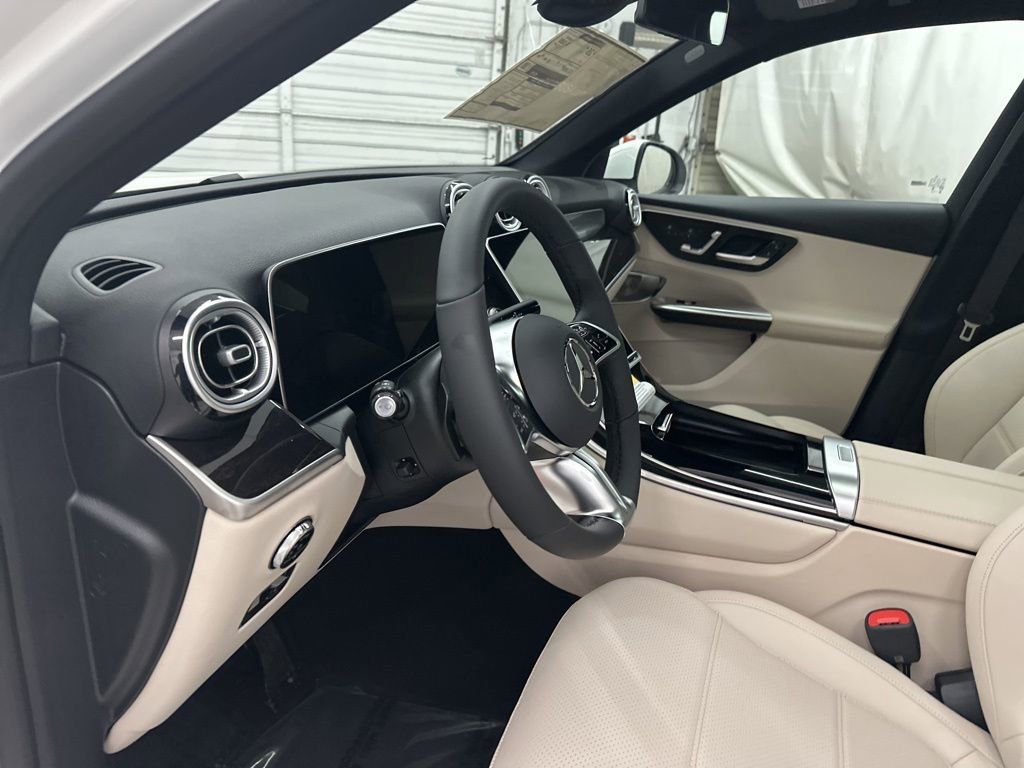 New 2026 Polar White Mercedes-Benz GLC 300 image 43