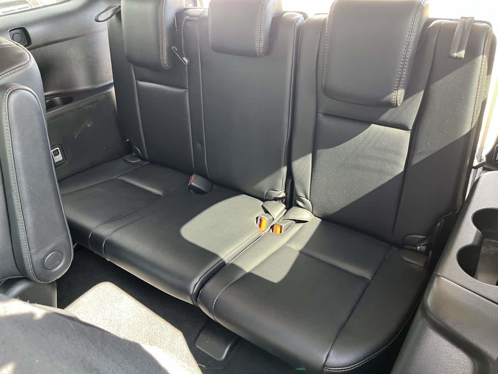 Used 2017 Predawn Gray Mica Toyota XLE image 19