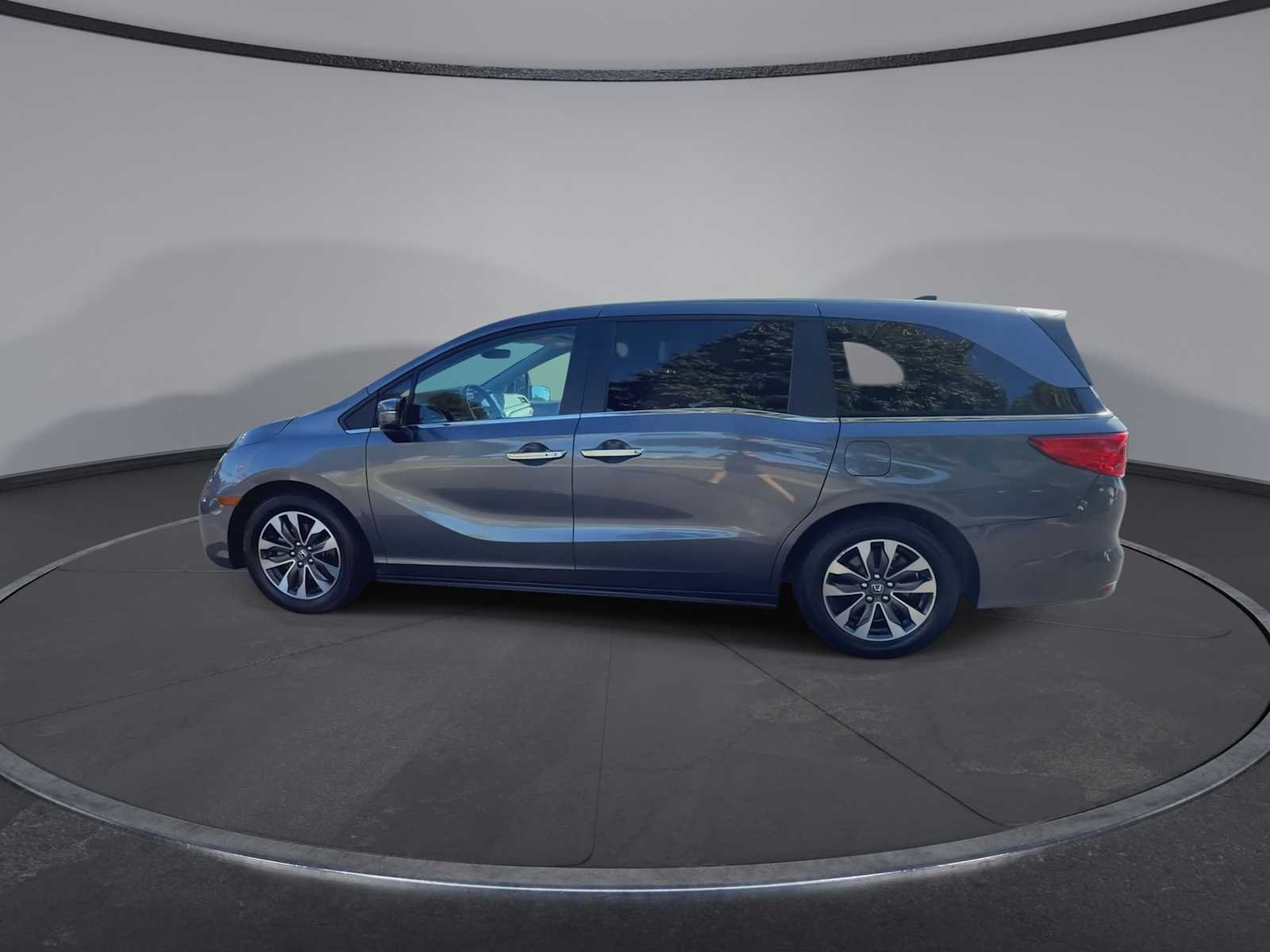 Used 2024 Modern Steel Metallic Honda EX-L image 5