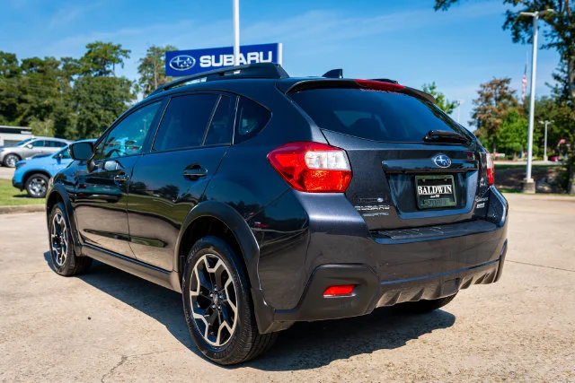 Used 2017 Dark Gray Metallic Subaru Limited image 4