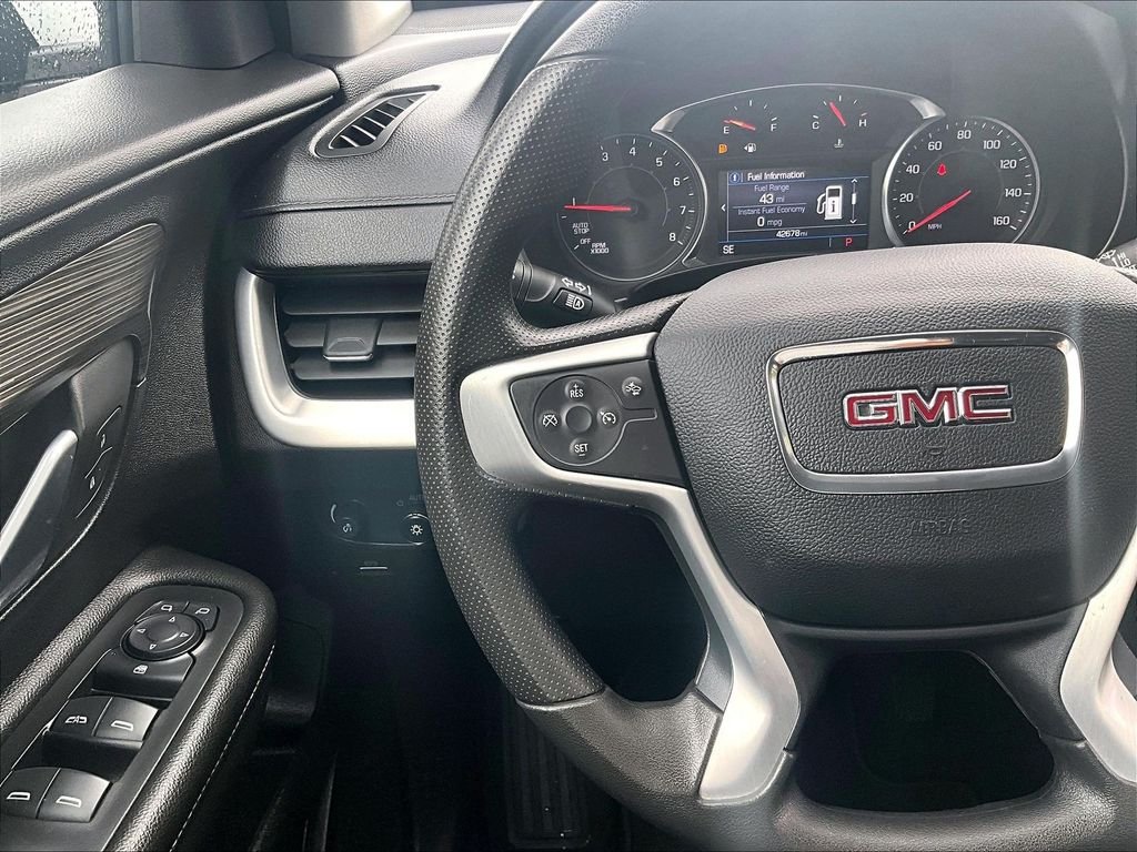 Used 2024 White GMC SLE image 22
