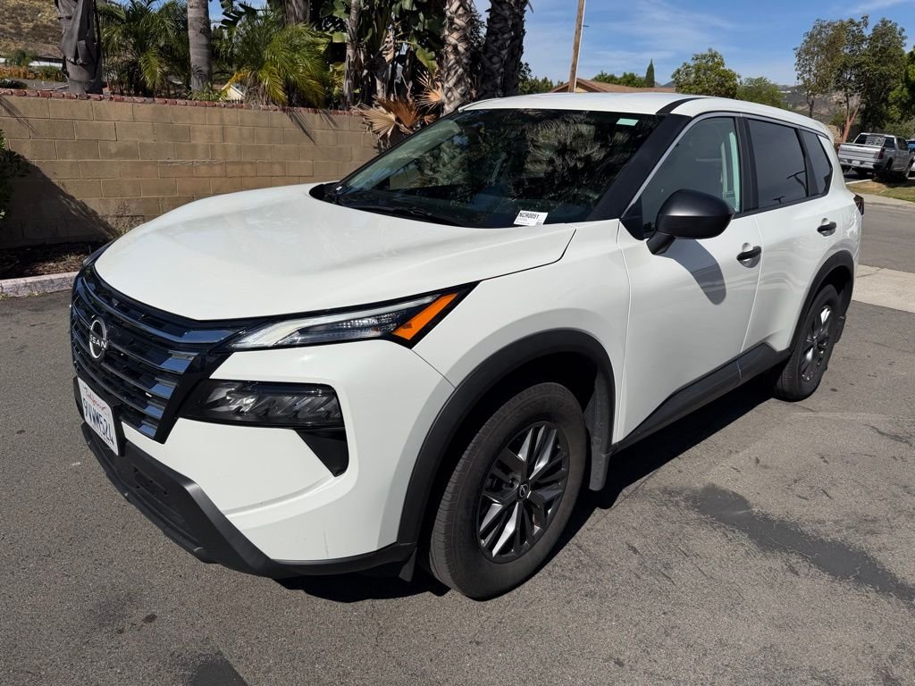 Used 2025 White Nissan S image 4