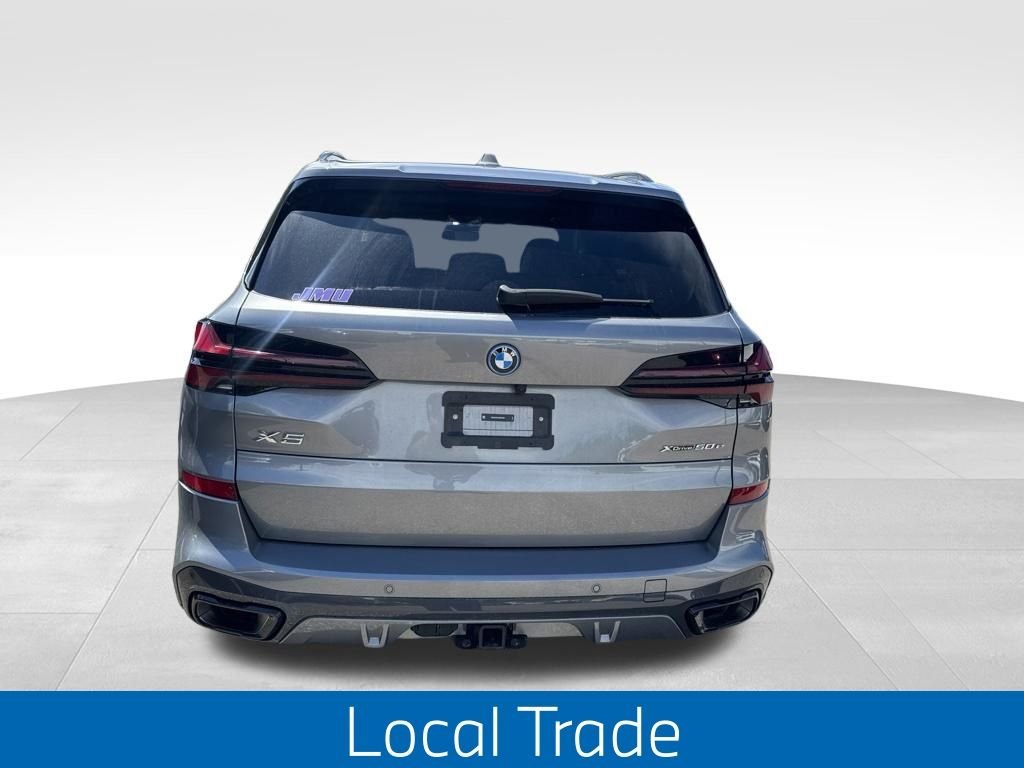 Used 2025 Gray Metallic BMW xDrive50e image 5