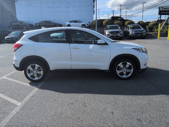 Used 2017 Honda HR-V LX with VIN 3CZRU6H39HM707338 for sale in Johnston, RI